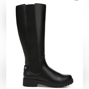 Black Boots Size 6.5M